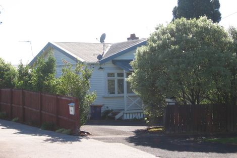 Photo of property in 3 Rewa Street, New Lynn, Auckland, 0600