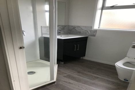 Photo of property in 10a Cambridge Road, Manurewa, Auckland, 2102