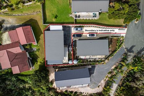 Photo of property in 12a Waterview Place, Haruru, 0204