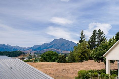 Photo of property in 15 Faulks Terrace, Wanaka, 9305