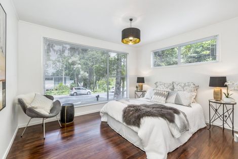 Photo of property in 18 Ngaio Road, Titirangi, Auckland, 0604