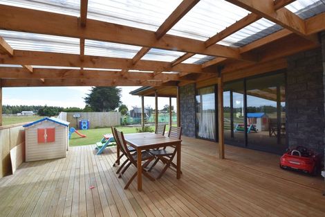 Photo of property in 176 Seaward Road, Edendale, 9825