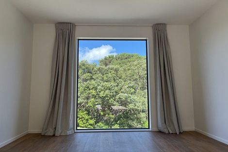 Photo of property in 1 Tanera Crescent, Brooklyn, Wellington, 6021