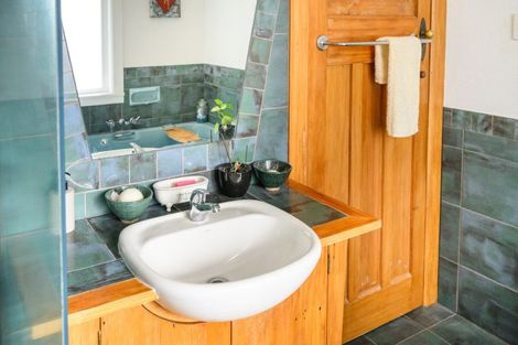 Photo of property in 3 Massey Street, Palmerston North, 4414