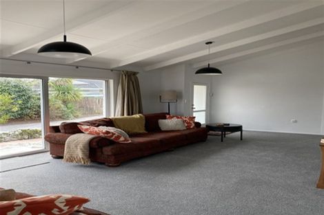 Photo of property in 10 Glen Place, Parklands, Christchurch, 8083