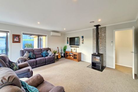Photo of property in 20 Snappers Lane, Foxton Beach, Foxton, 4815