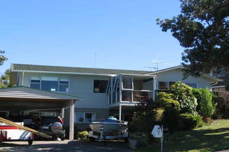 Photo of property in 10 Helvetia Drive, Browns Bay, Auckland, 0630