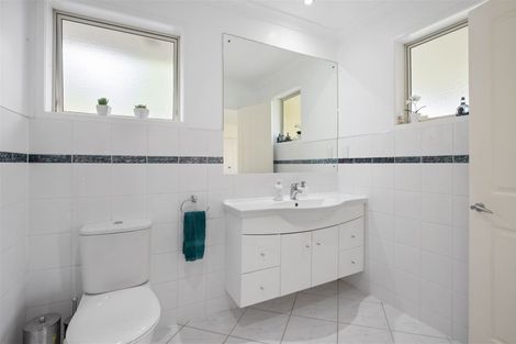 Photo of property in 114g Sandspit Road, Waiuku, 2123