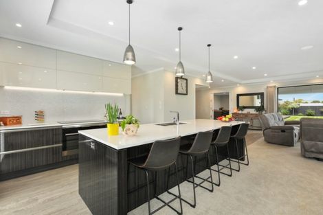 Photo of property in 8 Jozecom Place, Rolleston, 7614