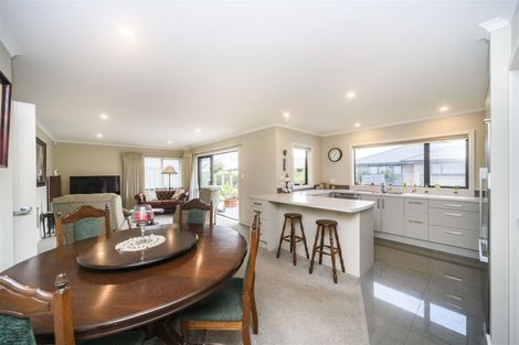 Photo of property in 2/2 Church Street, Terrace End, Palmerston North, 4410