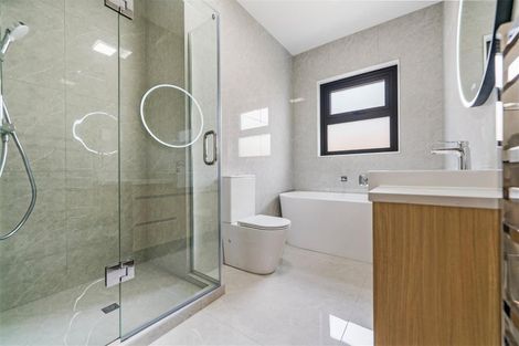 Photo of property in 23 Whakairo Crescent, Gulf Harbour, 0930