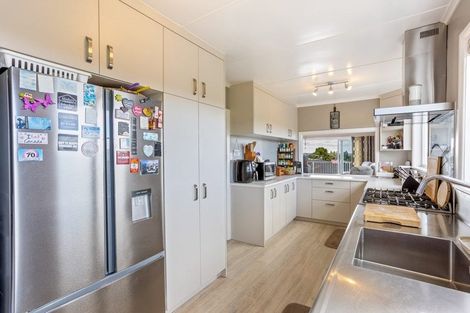 Photo of property in 15a Sarona Avenue, Glen Eden, Auckland, 0602