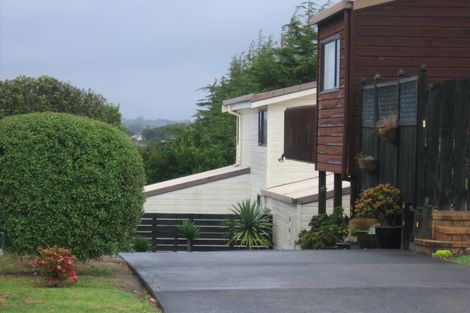 Photo of property in 2/146 Coronation Road, Hillcrest, Auckland, 0627