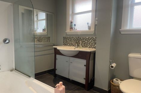 Photo of property in 52 Dyer Street, Epuni, Lower Hutt, 5011