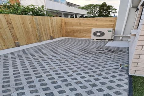 Photo of property in 12 Tekapo Rise, Fairview Heights, Auckland, 0632