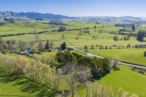 Photo of property in 12 Homewood Road, Waipawa, 4277