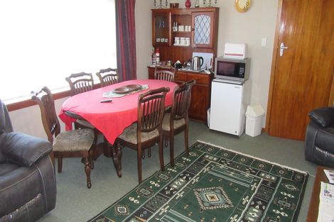 Photo of property in 196 Queen Street, Waimate, 7924
