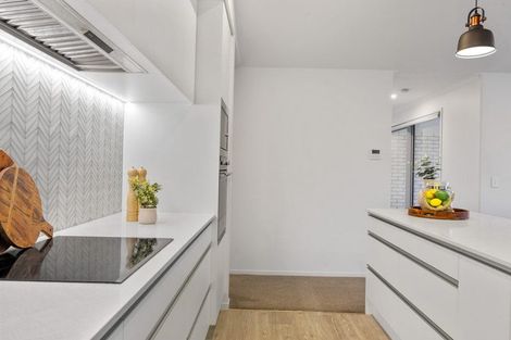 Photo of property in 30b Sycamore Grove, Lower Vogeltown, New Plymouth, 4310