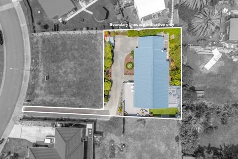 Photo of property in 45 Seagrass Place, Otaki Beach, Otaki, 5512