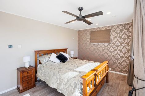 Photo of property in 40 Sutherland Crescent, Westbrook, Palmerston North, 4412