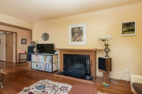 Photo of property in 2 Owhiti Street, Titahi Bay, Porirua, 5022