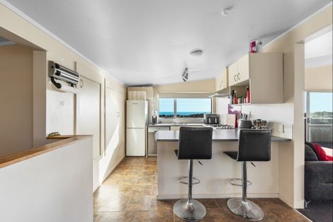 Photo of property in 31 Crownhill Street, Spotswood, New Plymouth, 4310