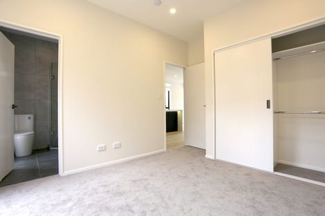 Photo of property in 1a Kirkdale Place, Northcross, Auckland, 0632