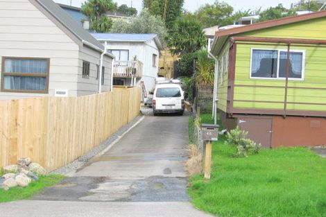 Photo of property in 45 Pohutukawa Avenue, Red Beach, 0932