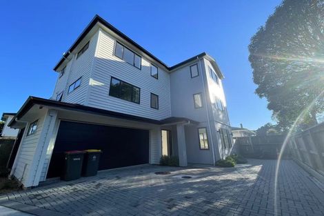 Photo of property in 421a Bucklands Beach Road, Bucklands Beach, Auckland, 2012