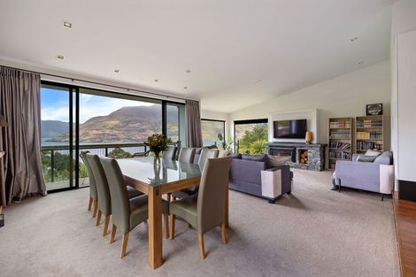 Photo of property in 40 Dart Place, Fernhill, Queenstown, 9300