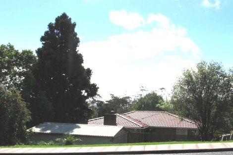 Photo of property in 74 Sunnyside Road, Sunnyvale, Auckland, 0612