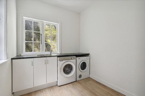 Photo of property in 5 Grosvenor Terrace, Wadestown, Wellington, 6012