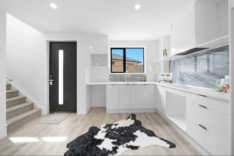 Photo of property in 30d Tawa Crescent, Manurewa, Auckland, 2102