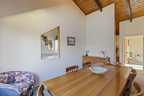 Photo of property in 62e Poplar Grove, Whalers Gate, New Plymouth, 4310