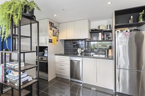 Photo of property in Nouvo Apartments, 4c/21 Rugby Street, Mount Cook, Wellington, 6021