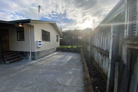 Photo of property in 4 Marine Parade, Mount Maunganui, 3116