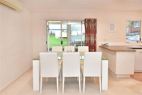 Photo of property in 5 Moera Place, Stanmore Bay, Whangaparaoa, 0932
