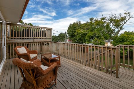 Photo of property in 40 Mountain Road, Mangere Bridge, Auckland, 2022