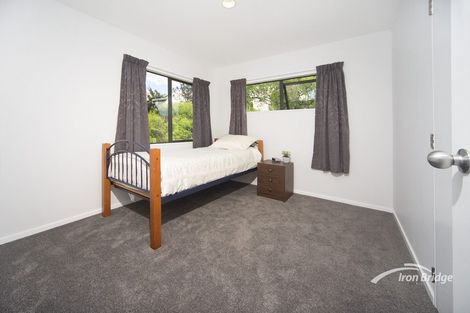 Photo of property in 2/8 Fuchsia Place, Birkdale, Auckland, 0626