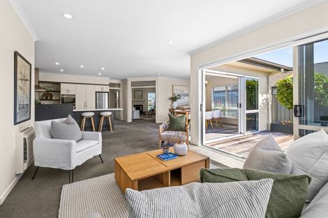 Photo of property in 10 Kapiti Drive, Poraiti, Napier, 4112