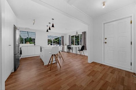 Photo of property in 883 Swanson Road, Swanson, Auckland, 0612