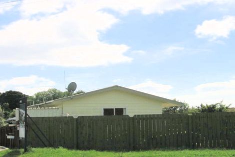 Photo of property in 1341 Papamoa Beach Road, Papamoa Beach, Papamoa, 3118