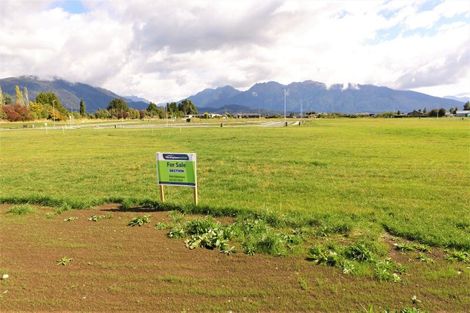 Photo of property in 20 Marakura Drive, Te Anau, 9600