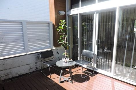 Photo of property in 30 Tiketike Way, Brooklyn, Wellington, 6021