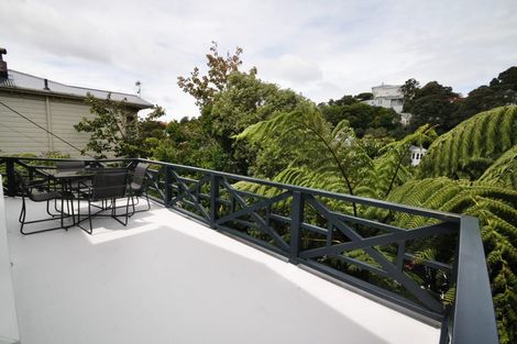 Photo of property in 140 Glenmore Street, Northland, Wellington, 6012