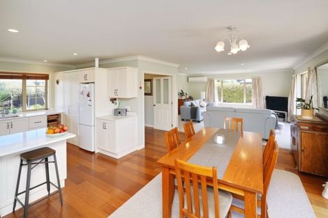 Photo of property in 10 Iti Place, Parklands, Christchurch, 8083