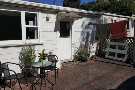 Photo of property in 186 Tasman Street, Mount Cook, Wellington, 6021