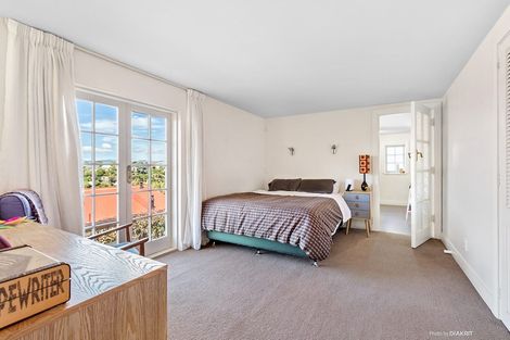 Photo of property in 9 Thorby Street, Northland, Wellington, 6012