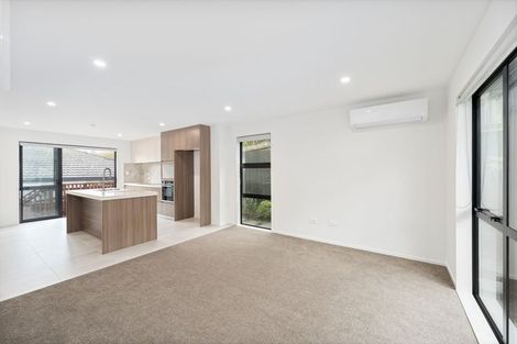 Photo of property in 12/106 Triangle Road, Massey, Auckland, 0614
