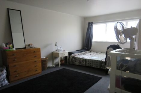 Photo of property in 18 Lambley Road, Titahi Bay, Porirua, 5022